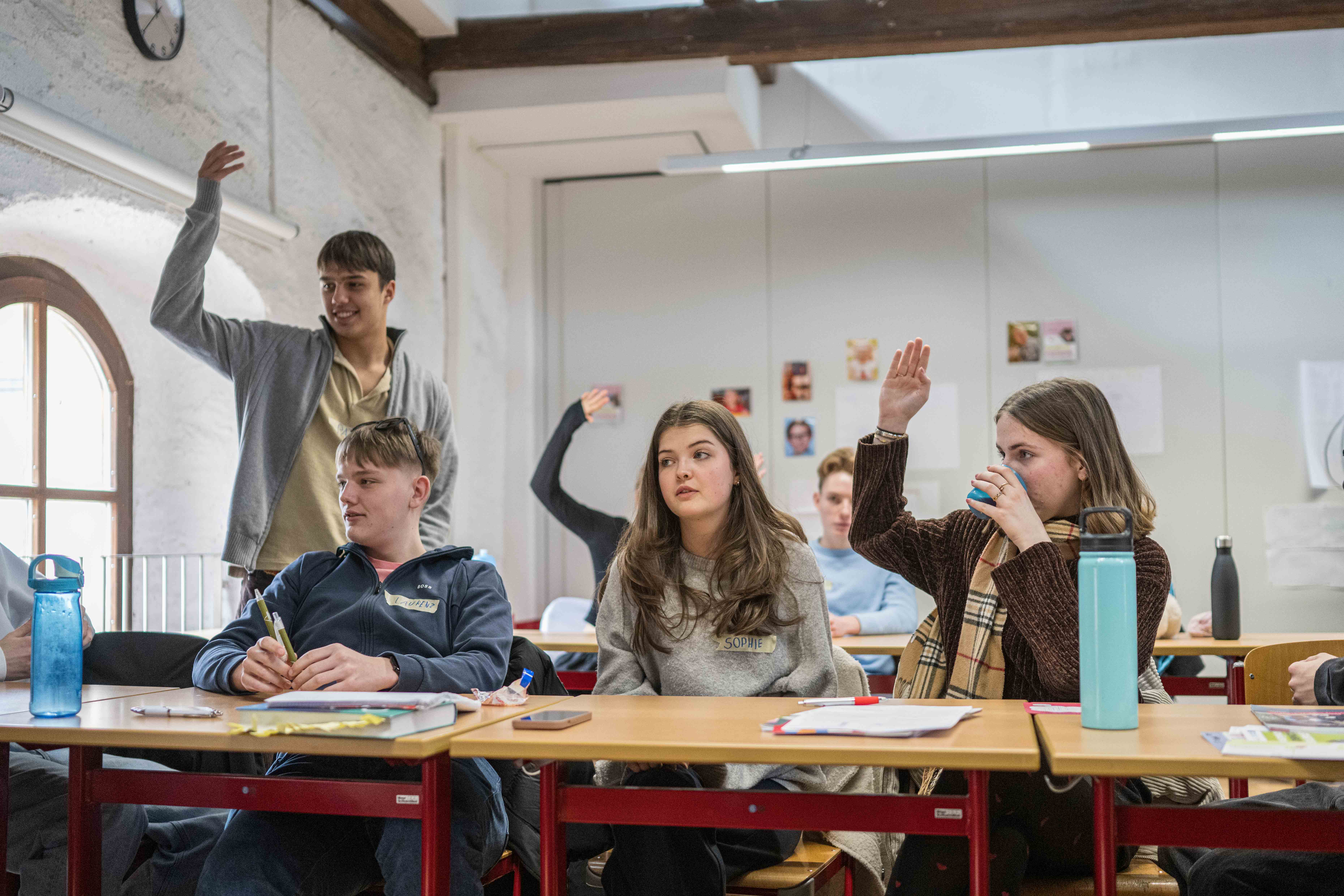 Wie junge Menschen wieder Vertrauen in die Demokratie fassen